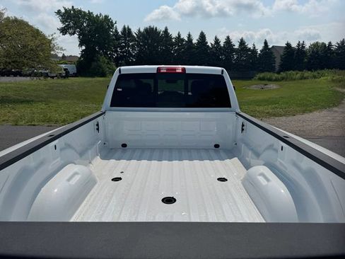 New 2026 RAM 3500 Tradesman AWD/4WD image 18