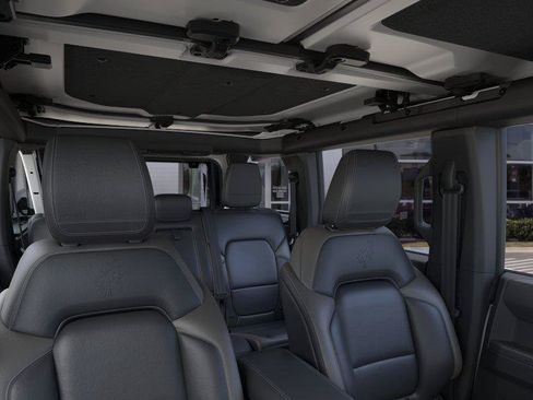 New 2026 Ford Bronco Outer Banks w/ Sasquatch Package AWD/4WD image 12