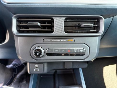 New 2025 Ford Maverick XL image 21