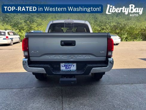 Used 2020 Toyota Tacoma SR5 AWD/4WD image 5