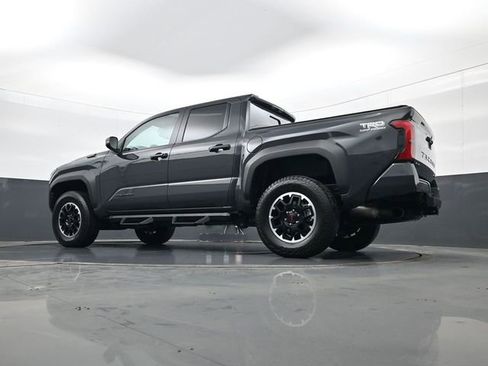Used 2025 Toyota Tacoma TRD Off-Road w/ TRD Off Road Upgrade Package image 27