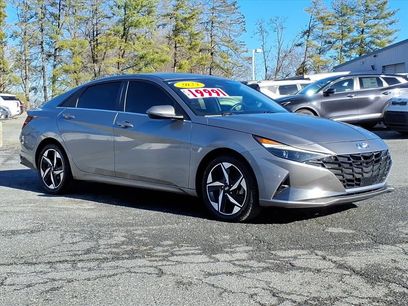 Used 2023 Hyundai Elantra Limited