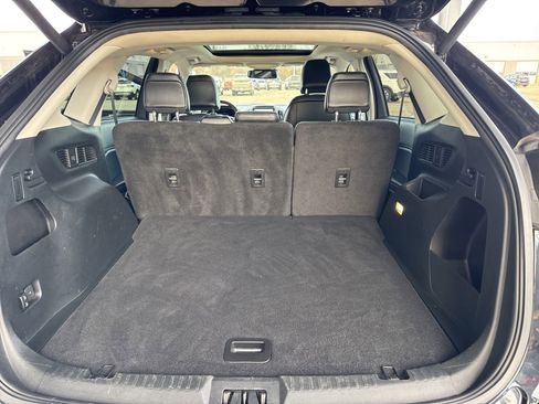 Certified 2023 Ford Edge SEL w/ Convenience Package image 38