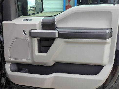 Used 2019 Ford F150 XLT w/ Equipment Group 301A Mid image 27