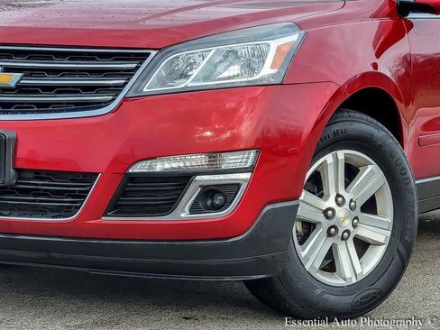 Used 2014 Chevrolet Traverse LT image 3