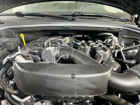 Used 2022 Dodge Durango SXT w/ Blacktop Package image 29