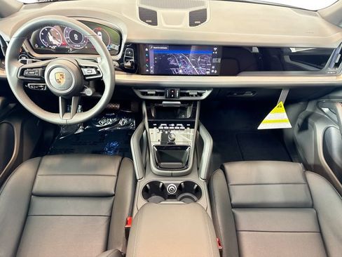 Certified 2026 Porsche Cayenne AWD/4WD image 20