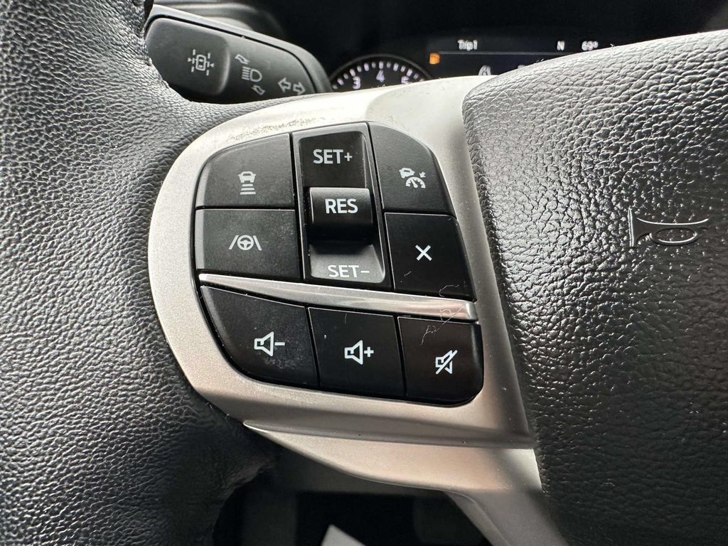 Used 2023 Ford Explorer XLT w/ Equipment Group 202A AWD/4WD image 15