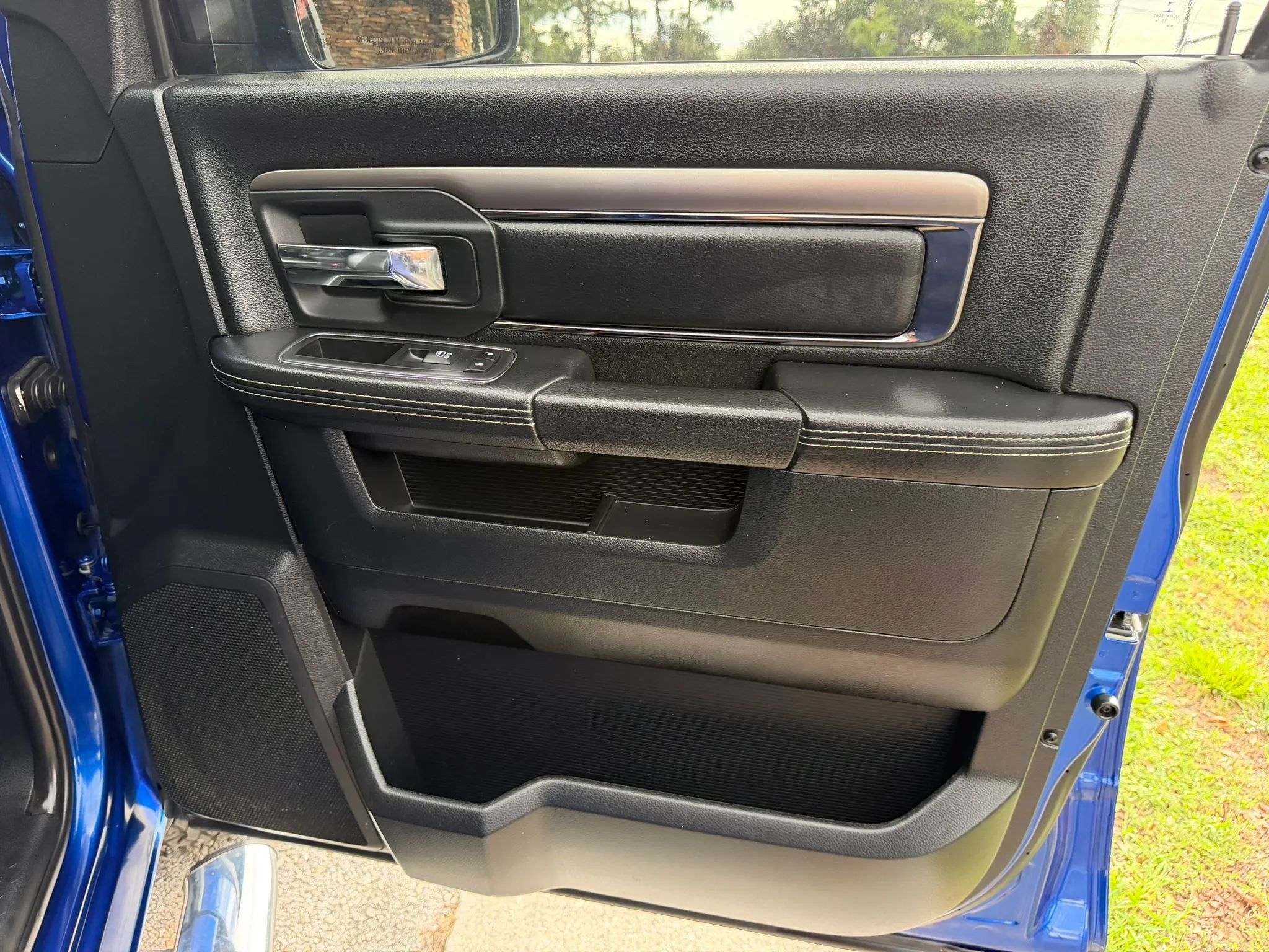 Used 2016 RAM 1500 Sport w/ Convenience Group RWD image 20