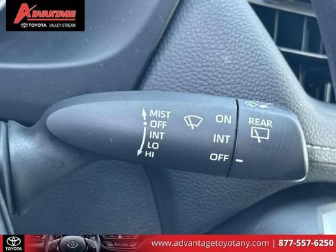 Used 2023 Toyota RAV4 LE AWD/4WD image 28