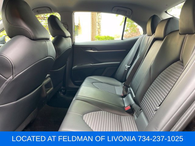 Used 2022 Toyota Camry SE FWD image 21