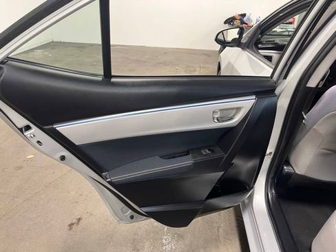 Used 2015 Toyota Corolla LE image 20