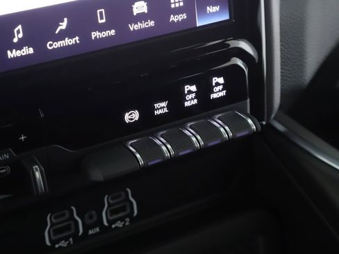 Used 2026 RAM 2500 Laramie w/ Night Edition AWD/4WD image 14