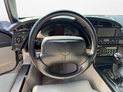 Used 1996 Chevrolet Corvette Coupe image 12