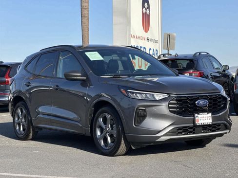 Used 2024 Ford Escape ST-Line image 8