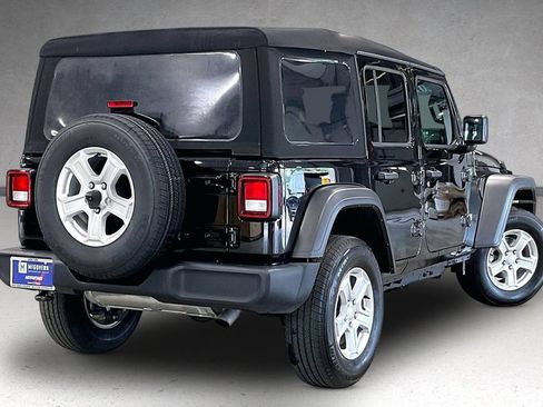 Used 2022 Jeep Wrangler Unlimited Sport AWD/4WD image 7