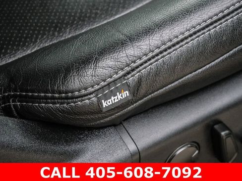 Used 2019 Ford F150 XLT w/ Equipment Group 302A Luxury AWD/4WD image 17