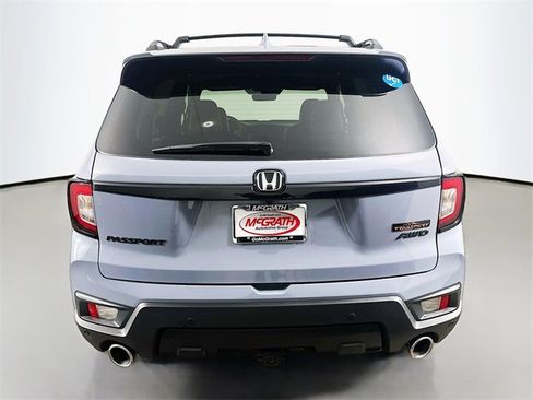 Certified 2025 Honda Passport TrailSport image 17
