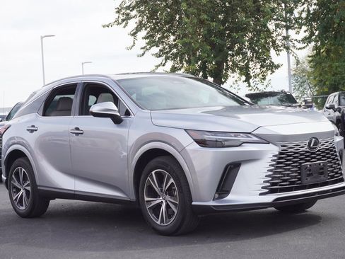 Used 2023 Lexus RX 350 Premium w/ Accessory Package (Z1) image 4