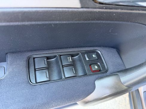Used 2011 Honda CR-V LX image 18