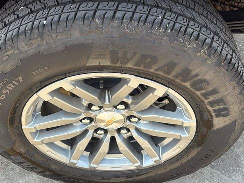 Certified 2025 Chevrolet Colorado W/T w/ WT Convenience Package II RWD image 13