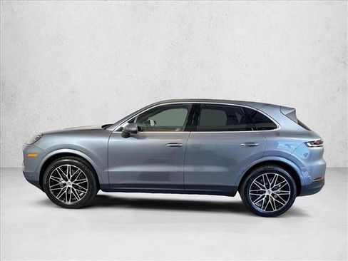 Used 2026 Porsche Cayenne AWD/4WD image 2