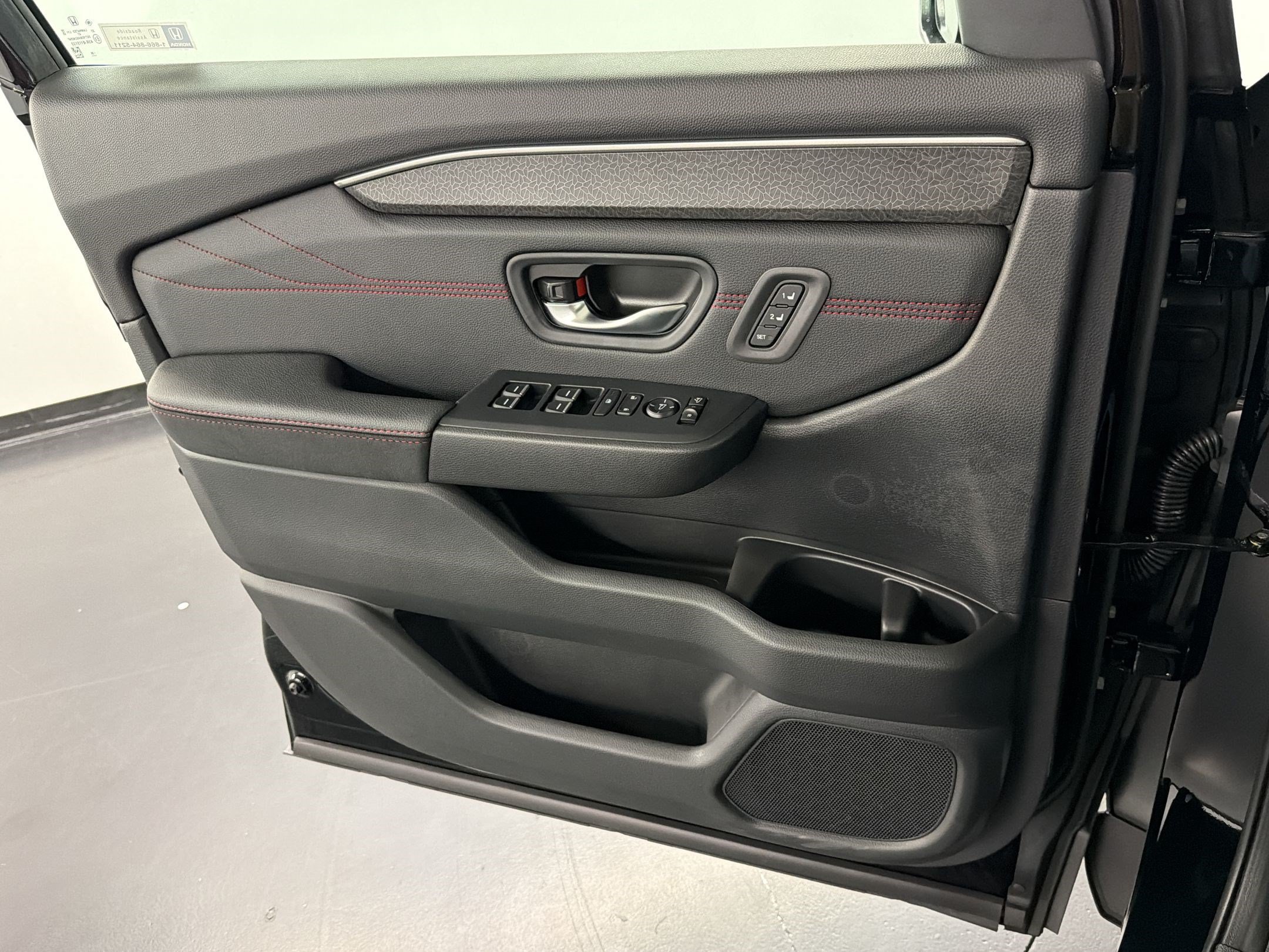 New 2026 Honda Pilot Black Edition image 14
