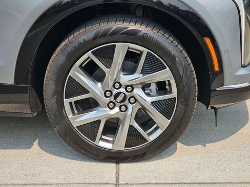 New 2026 Cadillac Optiq Luxury 1 AWD/4WD image 9