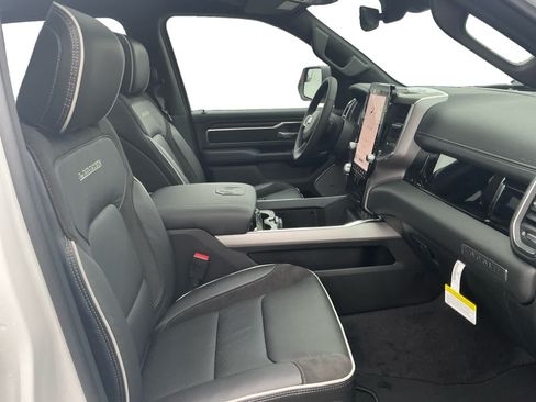 New 2026 RAM 1500 Laramie AWD/4WD image 16