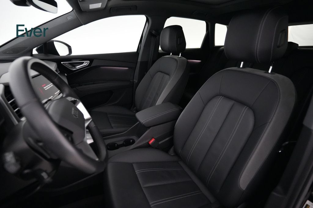 Used 2023 Audi Q4 e-tron Premium Plus w/ Premium Plus RWD image 4