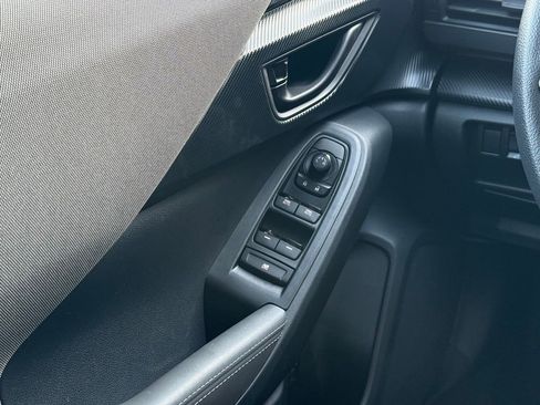 Certified 2025 Subaru Crosstrek 2.0i Premium image 8