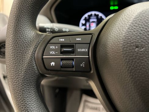 Certified 2023 Honda HR-V LX image 20