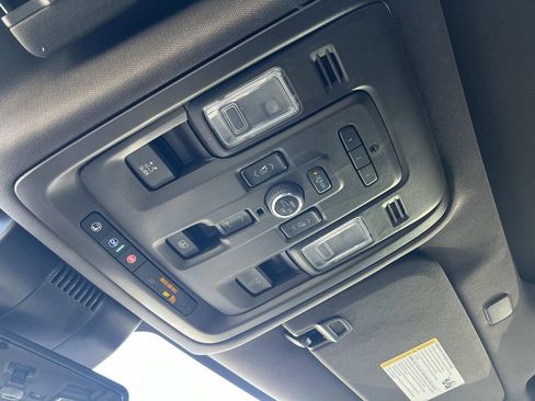 Used 2024 GMC Yukon Denali w/ Max Trailering Package image 38