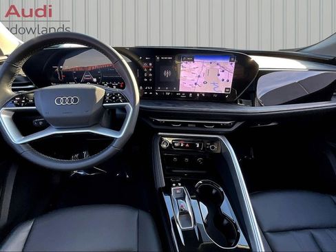 Used 2025 Audi Q5 Premium w/ Convenience Package AWD/4WD image 7