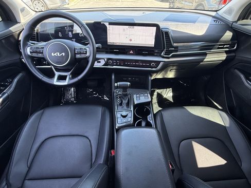 Certified 2024 Kia Sportage EX image 27