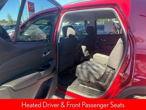 Used 2020 Chevrolet Traverse LT image 20