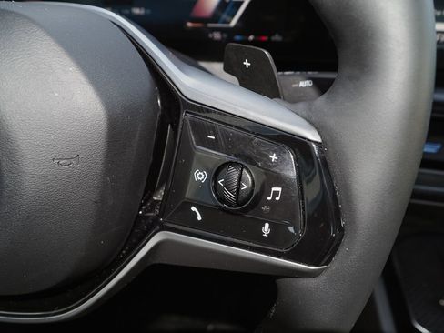 Used 2024 BMW 530i xDrive 530i xDrive w/ Convenience Package image 34