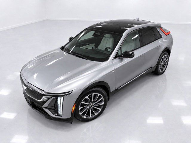 Used 2024 Cadillac Lyriq Sport AWD/4WD image 7