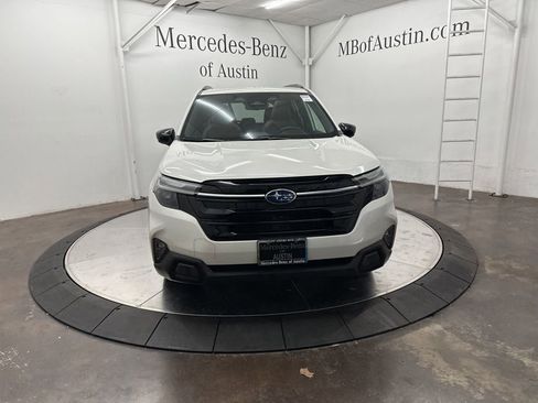 Used 2025 Subaru Forester Touring image 2