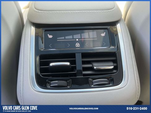Used 2026 Volvo XC90 B6 Ultra w/ Protection Package AWD/4WD image 13