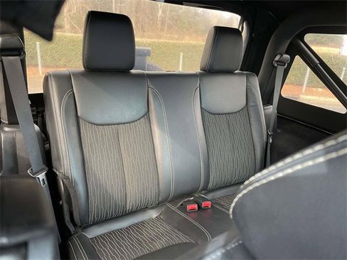 Used 2015 Jeep Wrangler Sport image 22