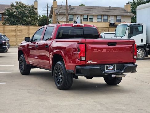 Used 2025 Chevrolet Colorado W/T w/ WT Custom Package RWD image 3