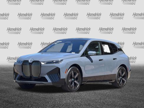 Used 2024 BMW iX xDrive50 w/ Premium Package AWD/4WD image 9