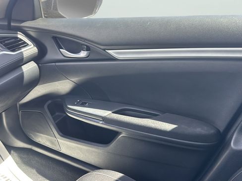 Used 2019 Honda Civic LX image 17