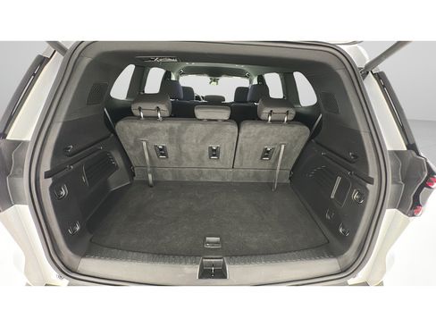 Used 2025 GMC Acadia Elevation AWD/4WD image 21