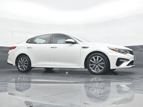 Used 2019 Kia Optima LX w/ LX 17" Wheel Package FWD image 32
