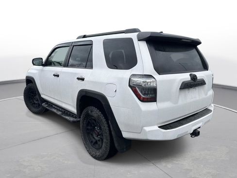 Used 2021 Toyota 4Runner Venture w/ Moonroof Package image 8