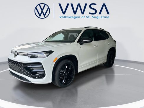 New 2026 Volkswagen Tiguan SE R-Line FWD image 3