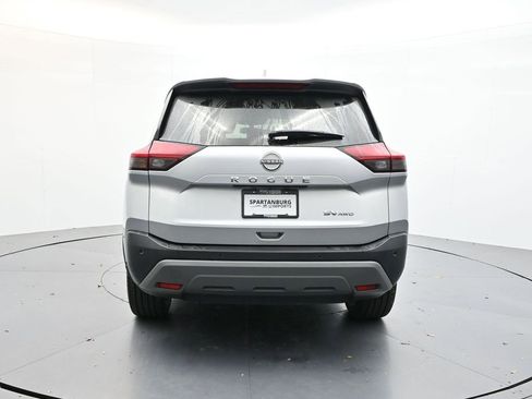 Used 2023 Nissan Rogue SV image 6