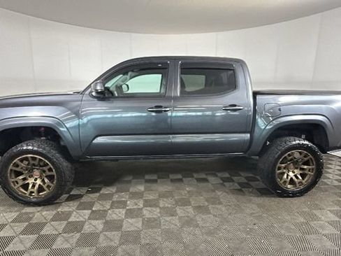 Used 2023 Toyota Tacoma SR AWD/4WD image 5